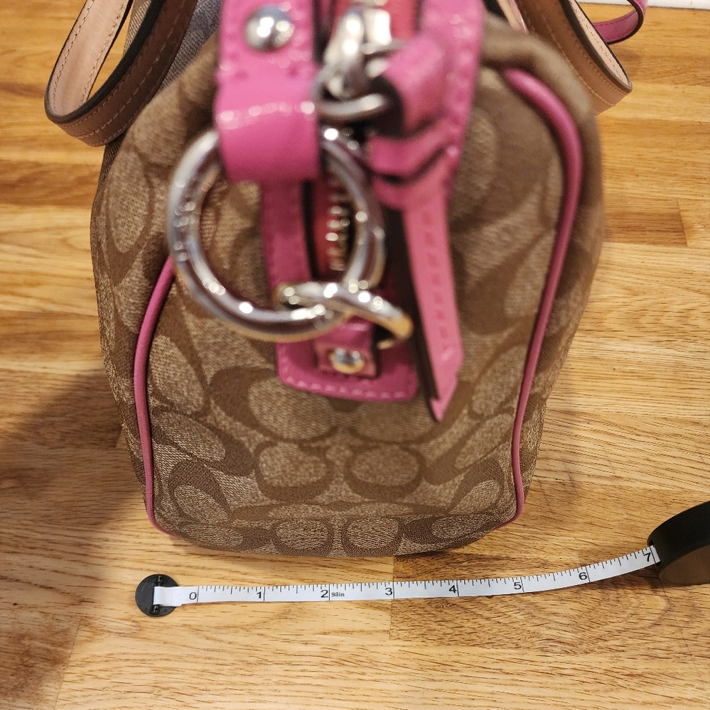 Coach Brown and Pink Tote Bag with Signature Pink And White Design - Picture 9 of 9